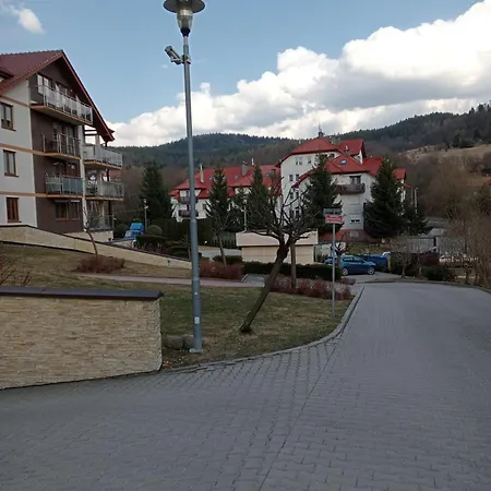 Siodemka Na Parterze Krynica-zdroj Апартаменты